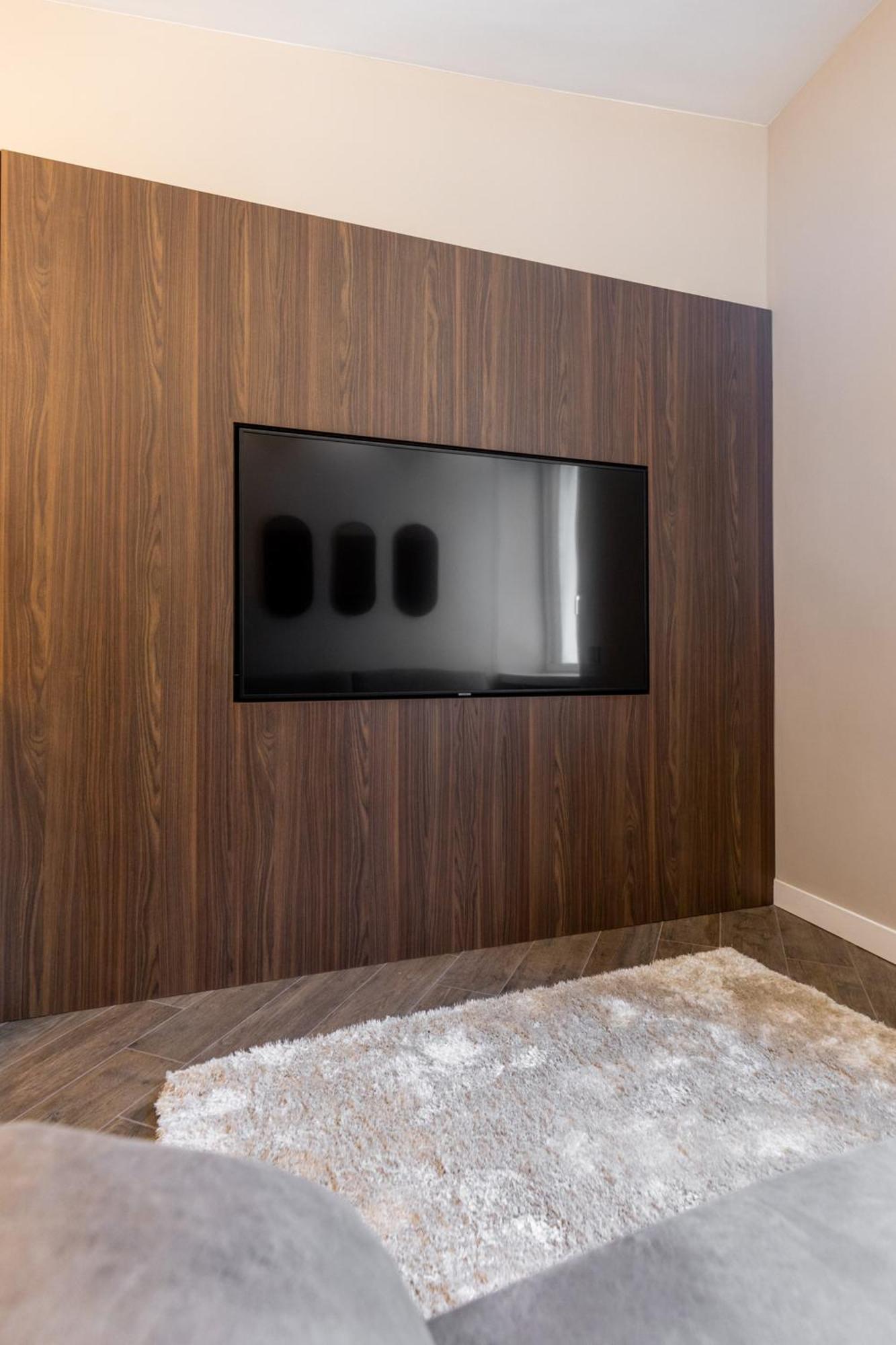 Duomo Elegant Apartment Милано Екстериор снимка